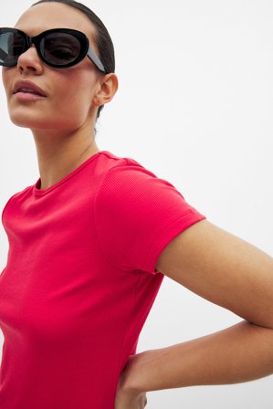 NA-KD Ribbed Short Sleeve T-shirt - T-shirts - Rød - S