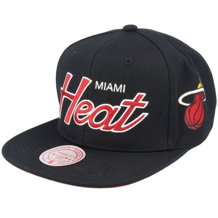 Mitchell & Ness - NBA Svart snapback Keps - Miami Heat Team Script 2.0 Black Snapback @ Hatstore