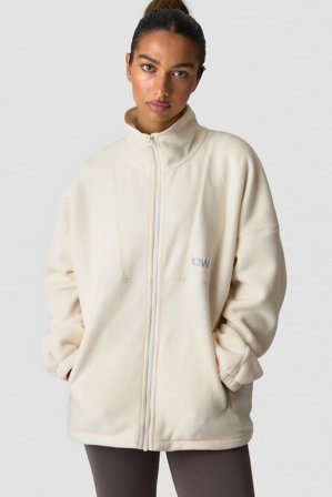 Essential Fleece Cream