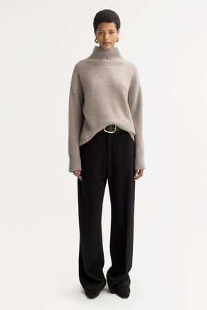 Soft Goat - Boyfriend Turtleneck - M - Greige