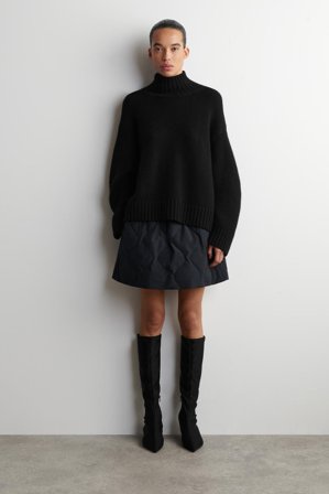 COS Women's Quiltad Minikjol Med Dunfyllning in Blå