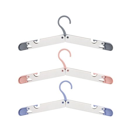 3 kpl:n setti matkavaatteiden ripustimia - kokoontaitettavia, kest vi , liukumattomia, tilaa s st vi (harmaa, pinkki, sininen) lahjapakkauksessa, 