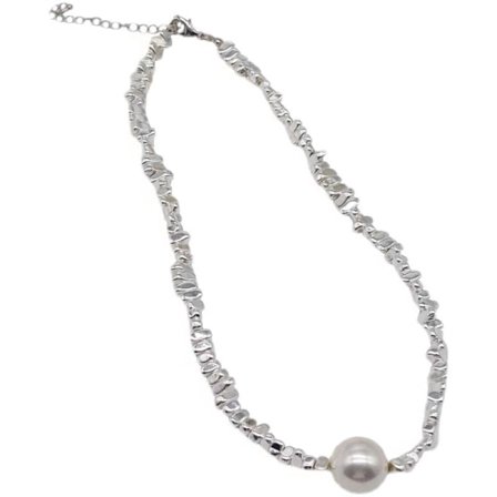 Halsband med enstaka konstgjord pärla