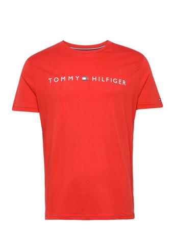 Cn Ss Tee Logo T-shirts Short-sleeved Punainen Tommy Hilfiger