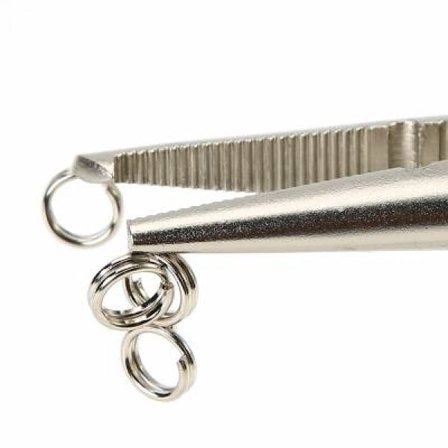 1 sarja uusia tammisia kannettavia työkalutarvikkeita