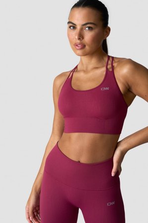 ICANIWILL - Ribbed Define Seamless Sports Bra Magenta Rose - Sport-BH - Dam - Träningskläder från ICIW
