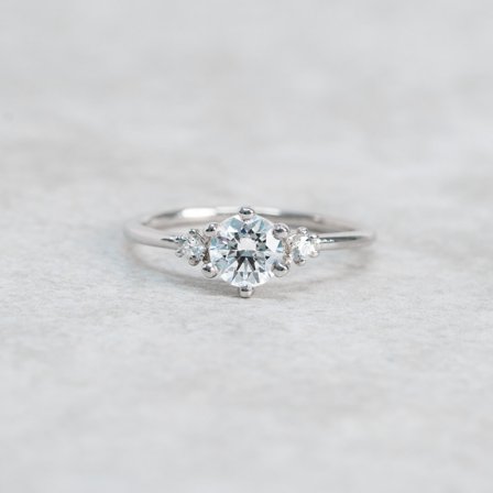 Viol, 18K Weißgold : Diamanten - Laborgezüchtet, Karat - 0.30 kt