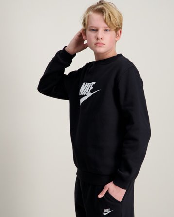 Nike K NSW CLUB FLC CREW LS HBR Svart Tröjor Kille - Kids Brand Store