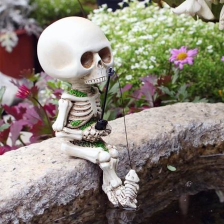 Fiskeskjelettstatue, 11,4 cm Søt Sittende Hodeskallefigur for Utendørsdekor, Harpiks Hylle Sitter Skulptur for Hage Dam W