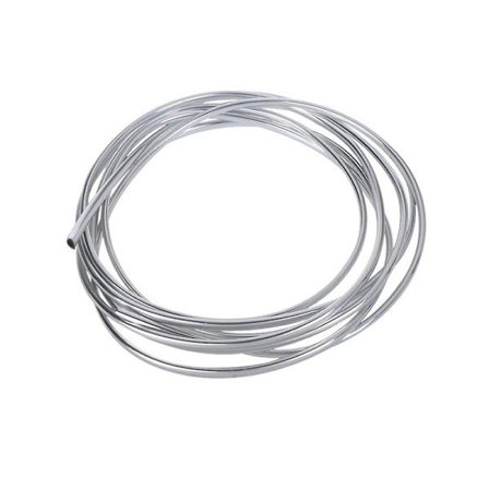 "u"-muotoinen kromilista auton tyyliin, puskurin tuuletusritilän kytkin vanteen muotoiluun