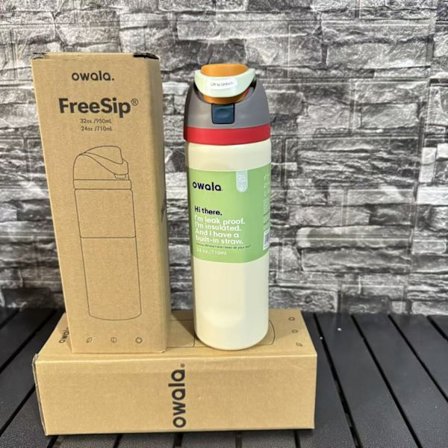 Owala FreeSip Vandflaske i Rustfrit Stål, 24oz