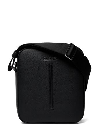 Ck Median Reporter S Bags Crossbody Bags Musta Calvin Klein