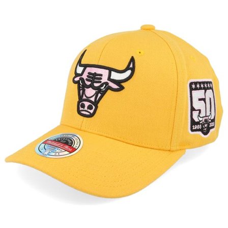 Mitchell & Ness - NBA Gul adjustable Keps - Hatstore Exclusive x Chicago Bulls Plutonium Yellow/Pink Adjustable @ Hatstore