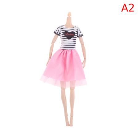 6 Artiklar/ Lot Kläder För Game Wear Outfit Toppar Byxor 30cm Mini