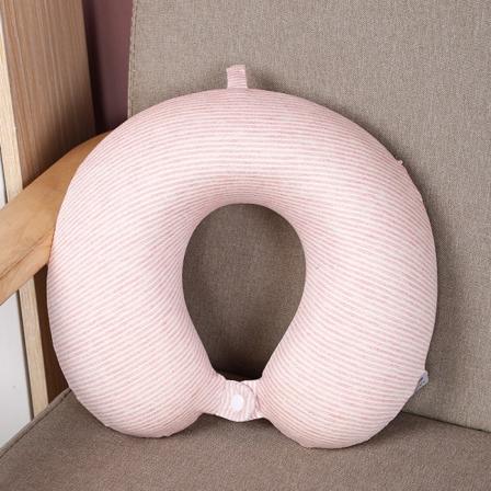 Pehmeä mukava matkatyyny, memory foam, U-muotoinen hitaasti palautuva tyyny Pink striped 30*30cm