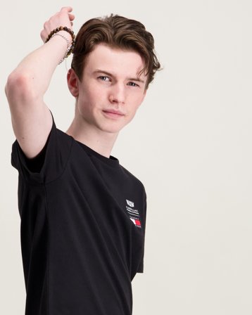 Tommy Hilfiger TH X CF1 LOGO TEE Svart T-shirts Kille - Kids Brand Store