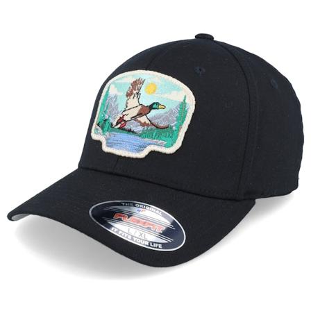 Wild Spirit - Zwart flexfit Cap - Rouen Duck Patch Black Flexfit @ Hatstore