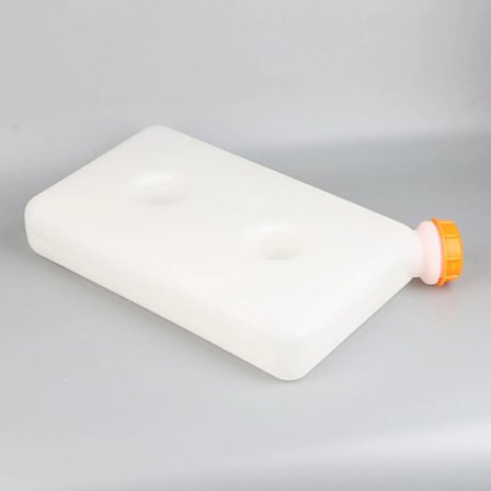 8L Bränsletank 2 Hål PP Universal Gas Oljeförvaring för Bil Husvagn Lastbil Parkeringsvärmare