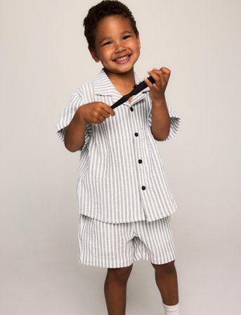 name it Nmmfedenis Shorts - Navy - 86