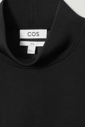 COS Men's Top Slim Fit De Cuello Alto High Shine in Negro