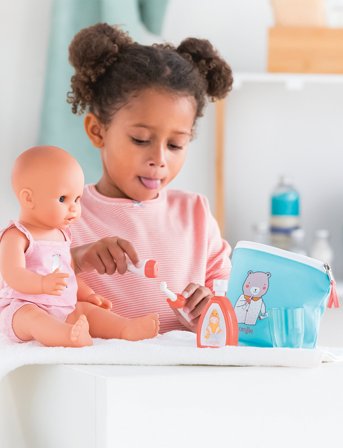 Corolle Corolle Care Pouch + Accessories, 36 Cm - Multi/patterned - 36 CM