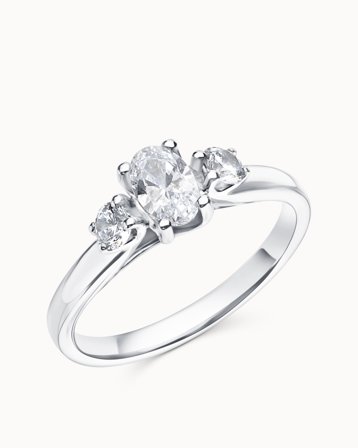 Trestensring Emmy med Oval Naturlig Diamant - 950 Platina
