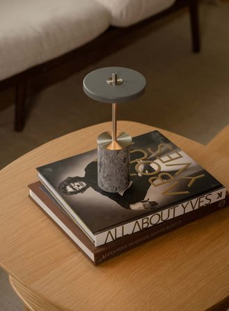 Asteria Move mini oppladbar bordlampe - grå/stål