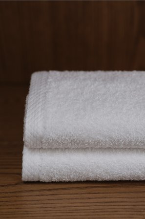 Jotex - Håndkle Med 2-pakk 30x50 Cm Hvit - DARCY - Kjøp Håndklær hos Jotex