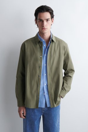 COS Men's Relaxed Pima Cotton Poplin Shirt in Green