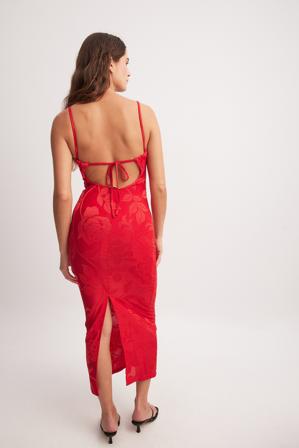 Phiaka x NA-KD Robe mi-longue nouée au dos - Robes Nuisette - Rouge - Medium