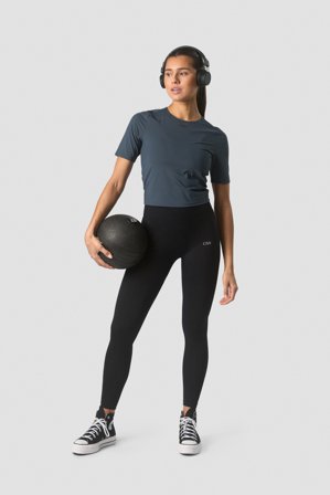 ICANIWILL - Charge Cropped Mid Sleeve Wmn Winter Teal - Dam - Träningskläder från ICIW