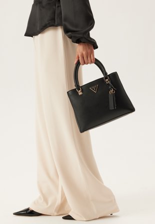 Guess - Noelle Ii Sml Multi Comp Satchel - Black - Kläder - - Bubbleroom