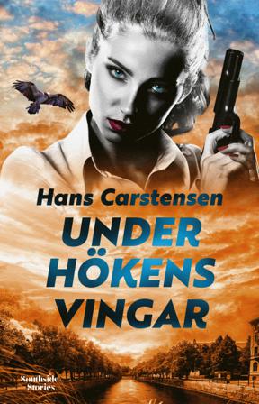 Under hökens vingar - Bok av Hans Carstensen - Inbunden