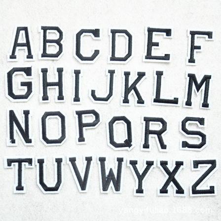 26 paket mörkblå tecken på vit bakgrund med 26 engelska bokstäver broderade kapitel kläddekoration etikett klistermärken tyg baklim