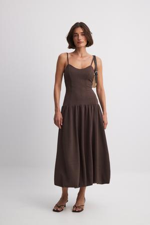 NA-KD Balloon Midi Dress - Robes mi-longues - Brun - Medium