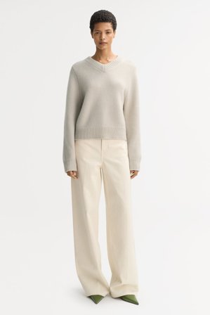 Soft Goat - Chunky v-neck - XL - Chalk