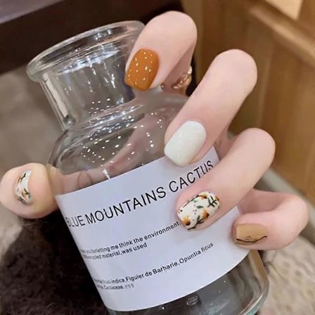 UBIUO Painettavat Kynnet Kukka-kuviolla, Lyhyet Kiiltävät Tekokynnet, Soikeat Väärät Kynnet, Täyspeittävät Kynnet Naisille ja Tytöille, 24 kpl/setti, 