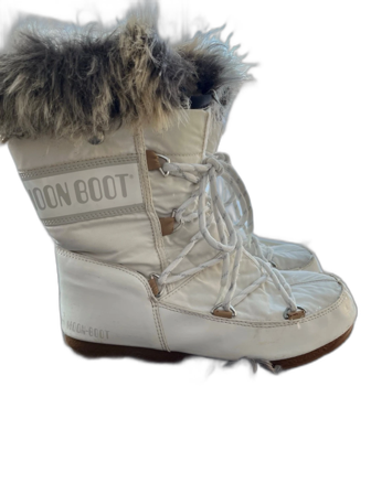 Vita Moon Boots med fuskpäls
