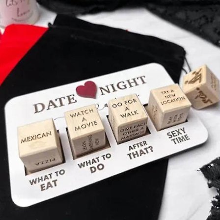 Date Night Dice til par - Sjovt romantisk jubilæumsgave i træ til ham A