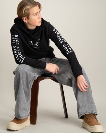 LMTD OLLIE POKEMON SWEAT WH BRU SKY Svart Genser Gutt - Kids Brand Store