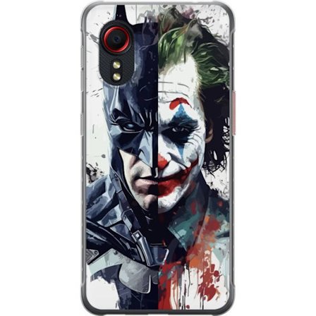 Kompatibelt Mobildeksel til Samsung Samsung Galaxy Xcover 5 Delt portrett av Batman og Joker i dramatisk illustrasjon, ikonisk superhelt motiv med mø
