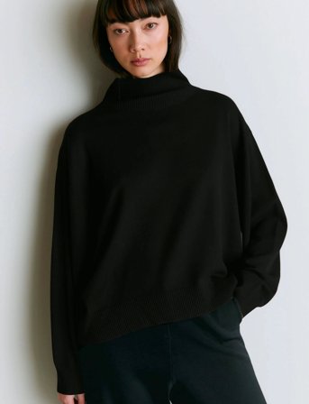 Movesgood Carry Turtleneck - Black - S