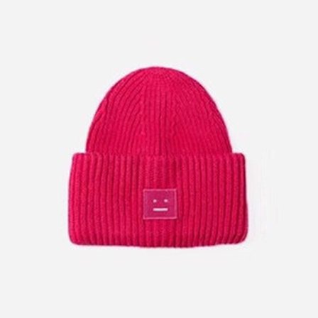 Enkel vinterlue i ull for kvinner, varm og behagelig lue for kaldt vær, Goros AC-stil, roserød, myk og komfortabel strikk, stilig vinterbekledning