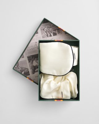 GANT - Gavesett med sovemaske og scrunchie i silke til dame cream