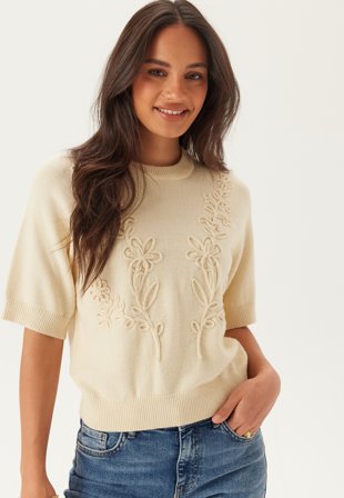 Object Collectors Item - Objlaney Rubin Ss Pullover - Sandshell Detail:Floral emb - Kläder - - Bubbleroom