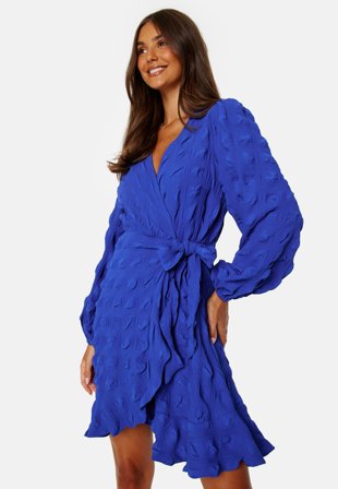 BUBBLEROOM Litzy Wrap Dress Blue Klær