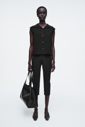 COS Women's Slim Capri Trousers in Black
