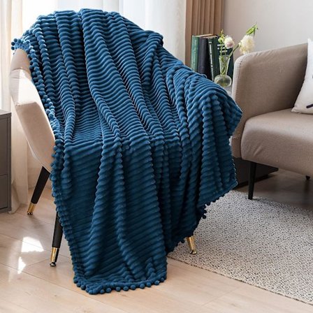 Fleecefilt Twin Storlek - 51x59, Blå - Mjuk, Fluffig, Fluffig, Varm, Mysig - Perfekt plagg för soffa, säng, soffa - med Pom Pom fransar - Flanell 