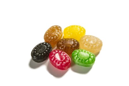 BORGSTENA OF SWEDEN Tvistad Karamell Blandade smaker 2,5 kg/FP - Lyreco - Profilsortiment - Mat och godis - Karameller