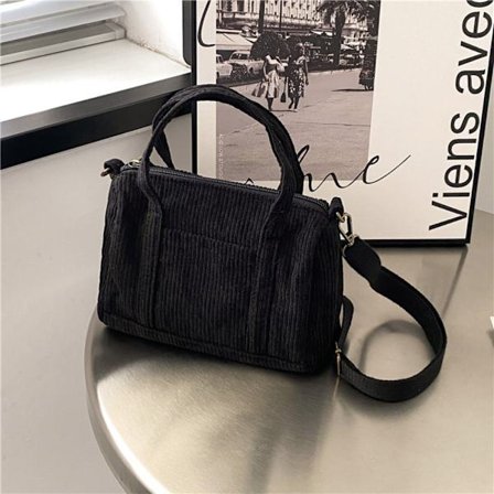 Vakosametti Tote Bag Käsilaukut MUSTA